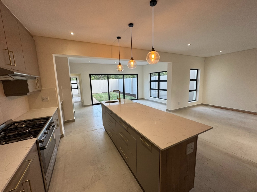 4 Bedroom Property for Sale in Sandown Western Cape